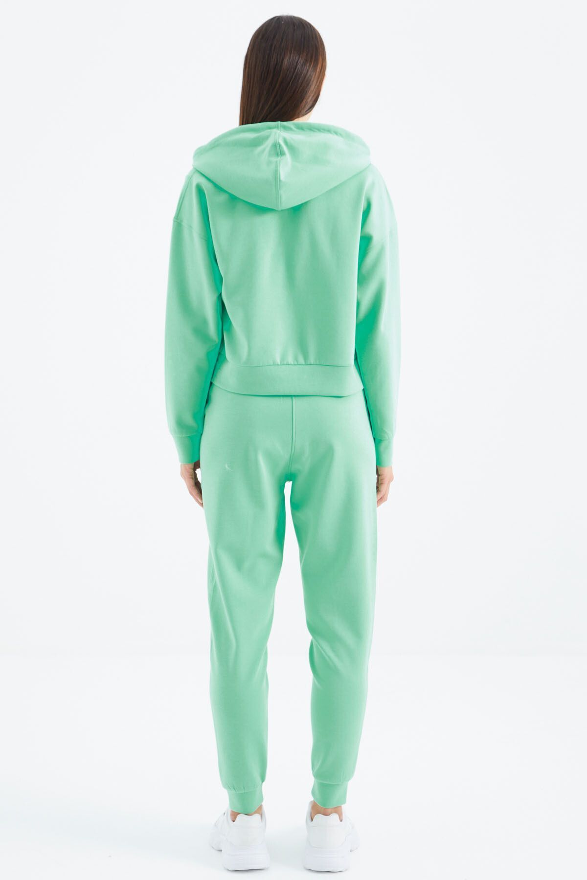Mint green clearance nike tracksuit