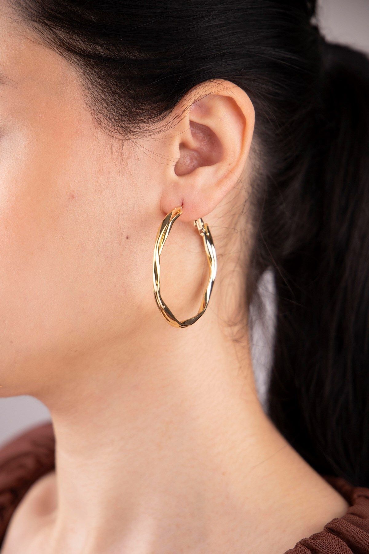 4cm gold store hoop earrings