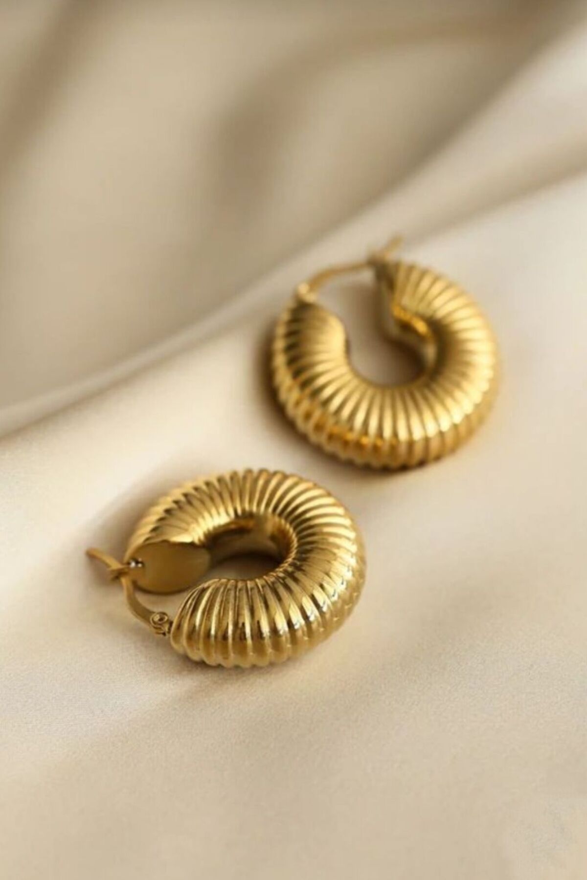 Wide hoop hot sale