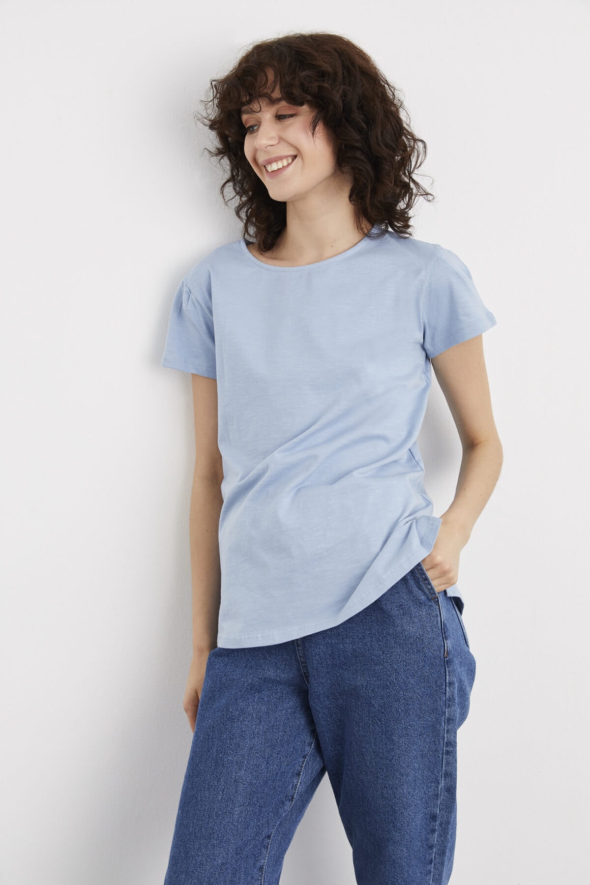 Kadın Mavi Kısa Kollu Tişört