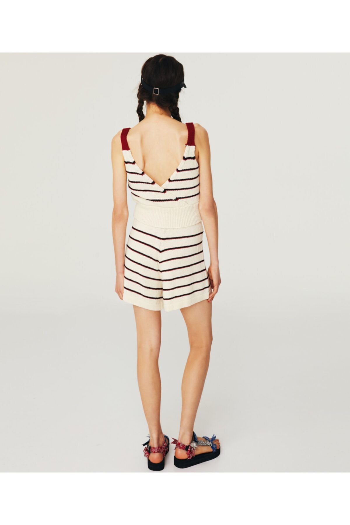 Twist-Striped Crop Knitwear 3