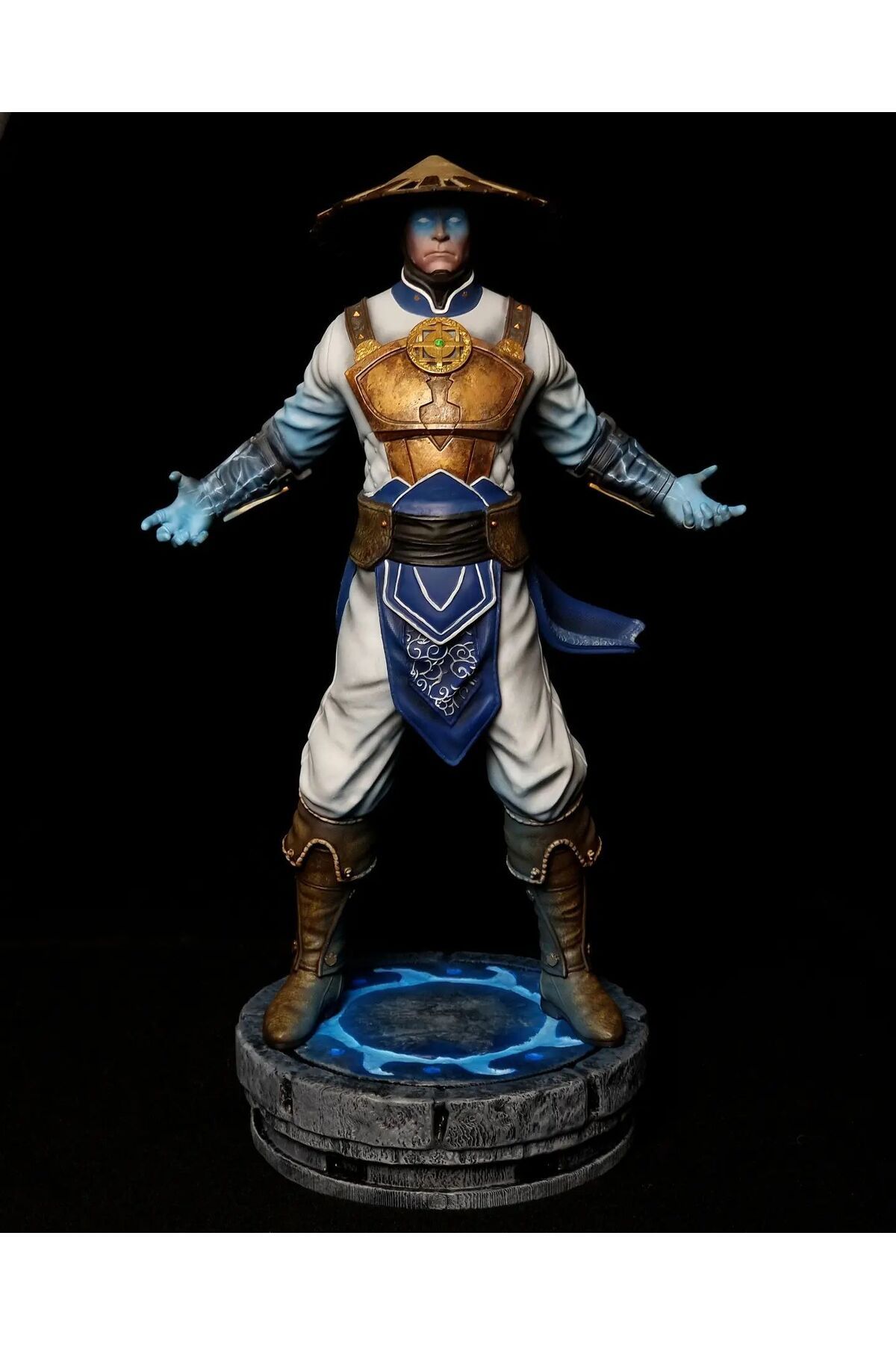 Mortal kombat raiden statue store