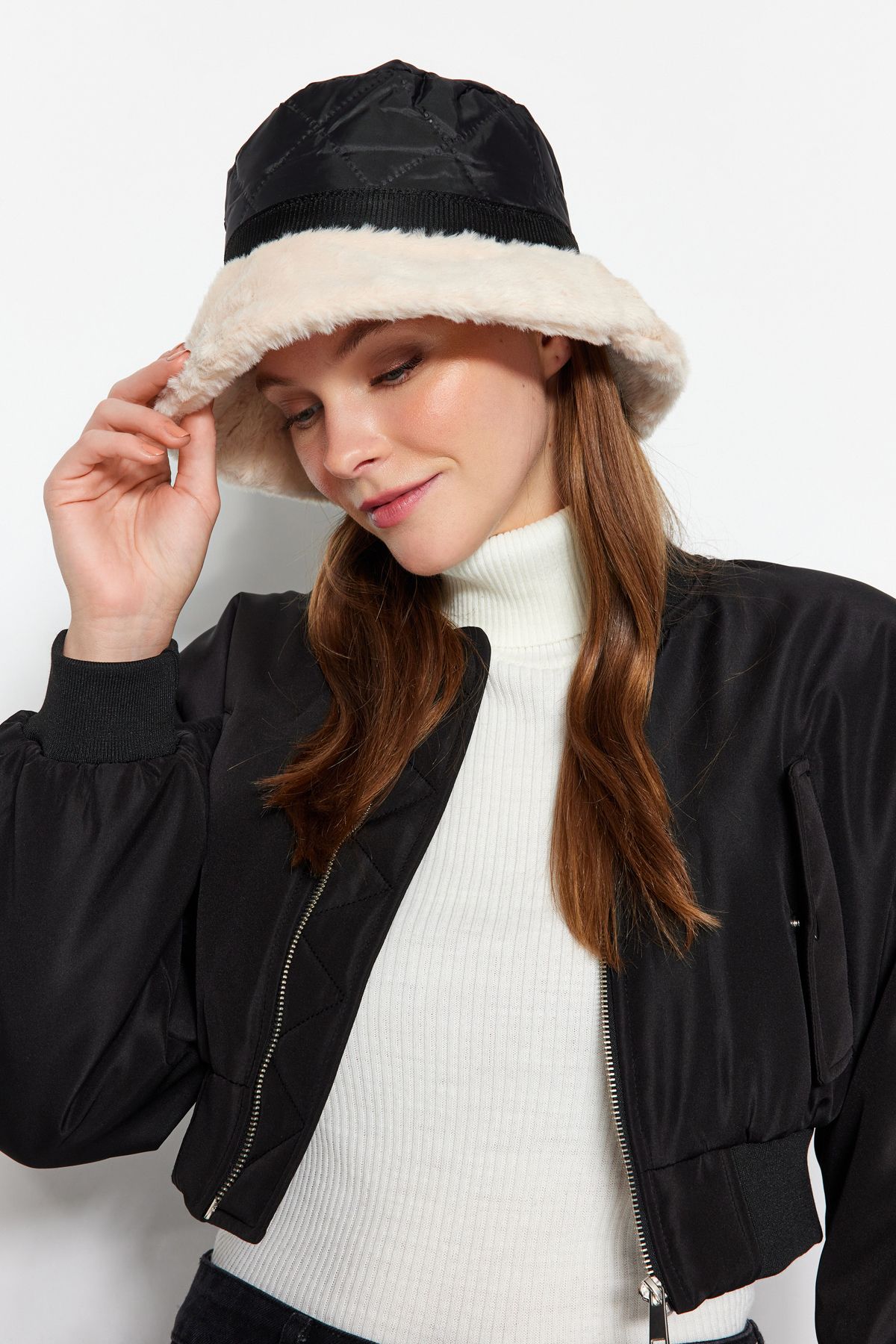 Trendyol Collection-Ecru Soft Textured Bucket Hat TWOAW24SP00003 3