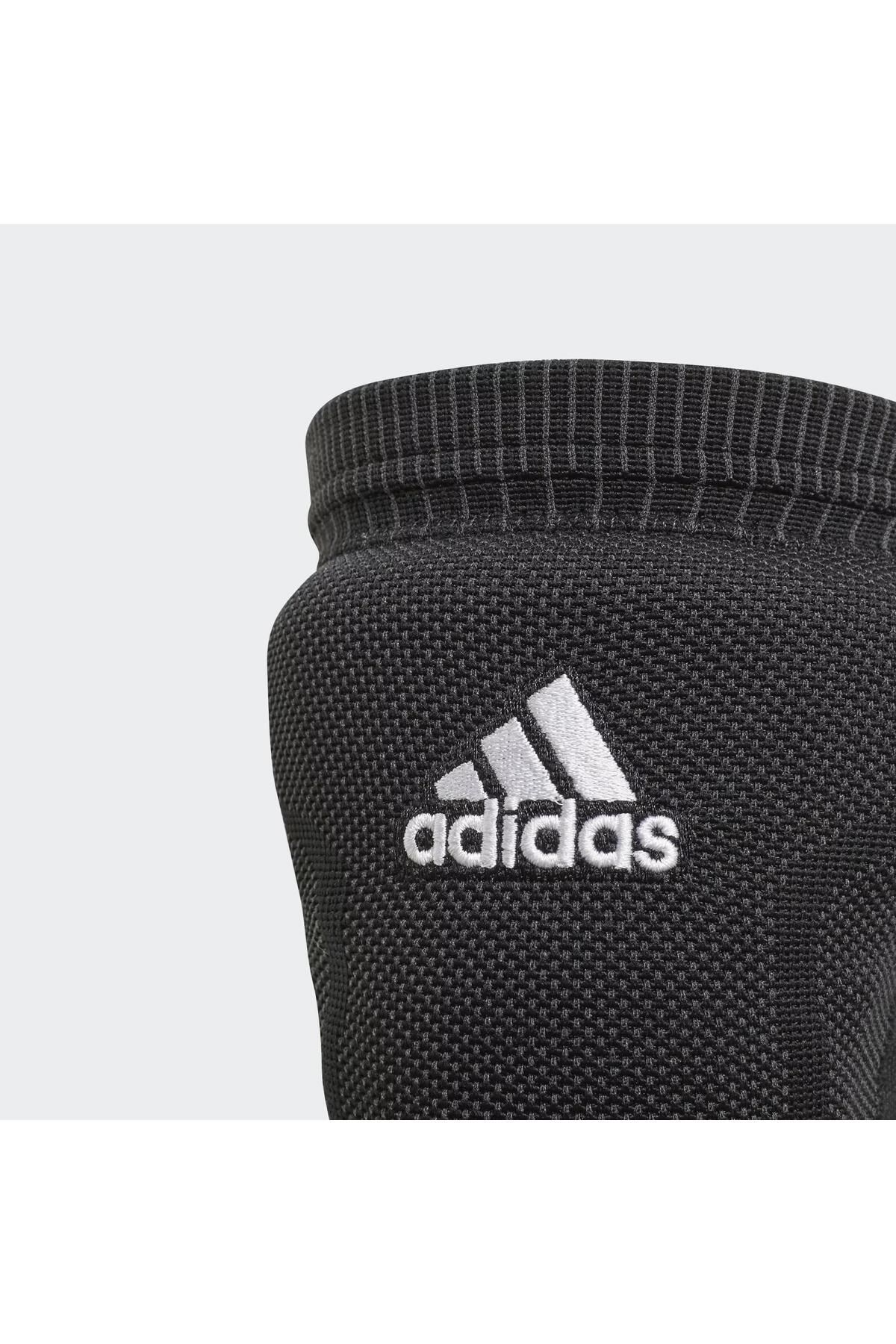 Adidas hotsell knee sleeve