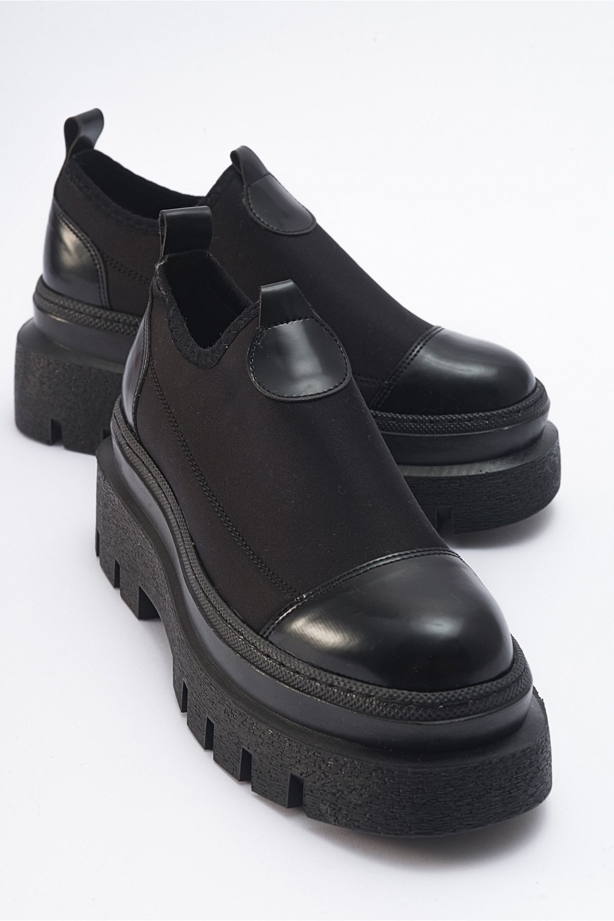 لوفر سیاه زنانه Flos مشکی Patent چرمی Scuba ضخیم کفش luvishoes