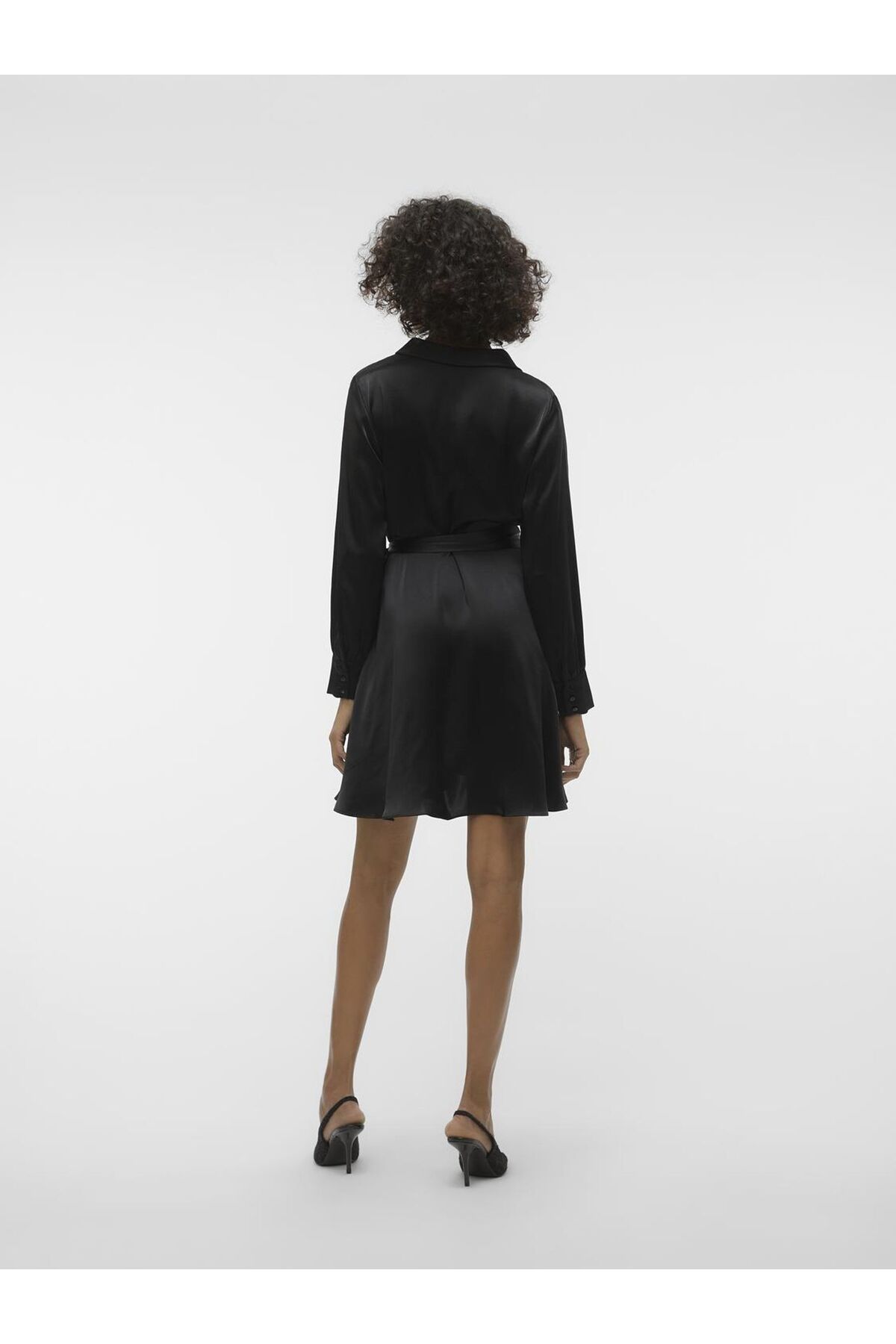 complete the look image