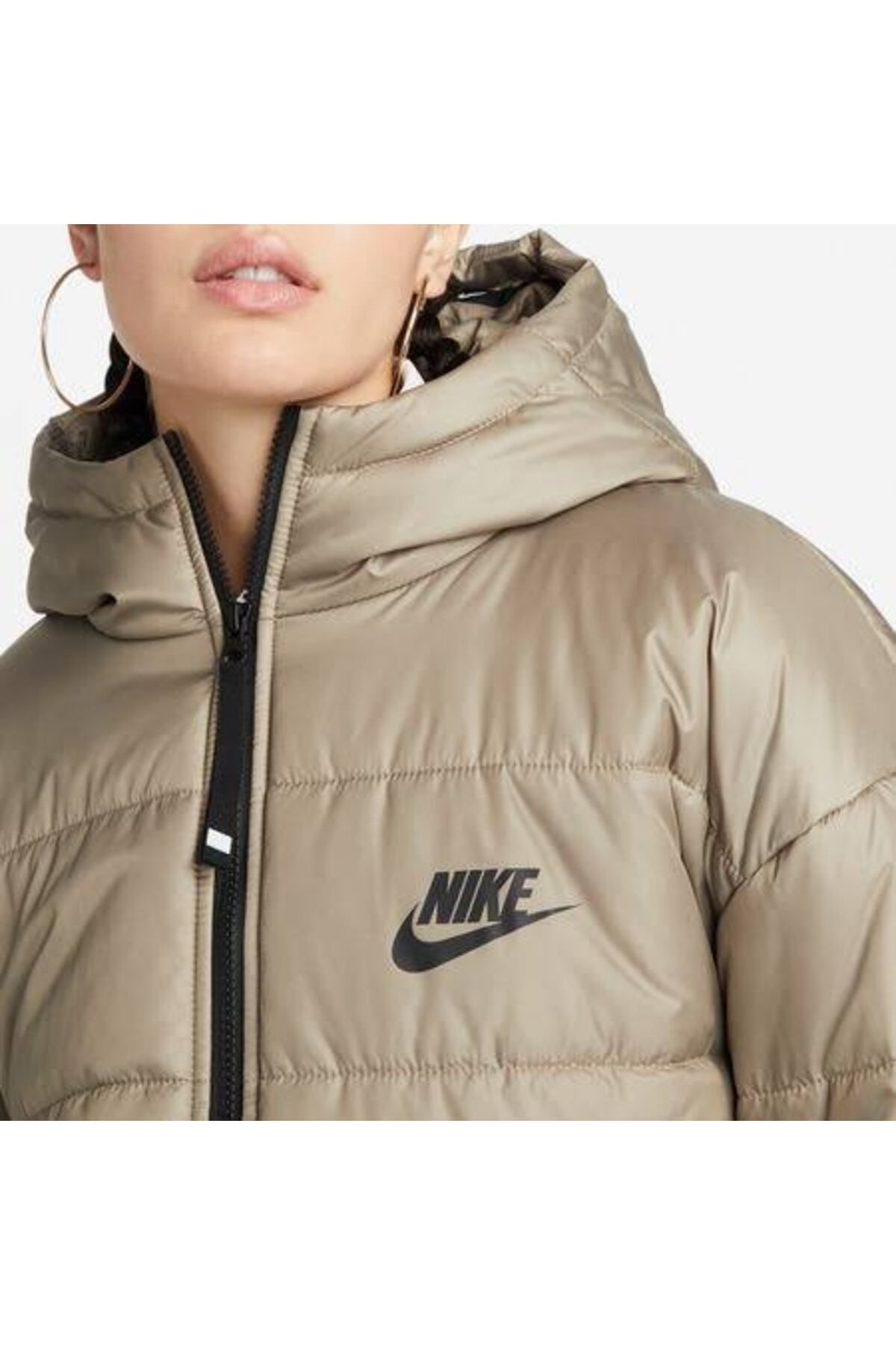 Nike core swoosh parka top