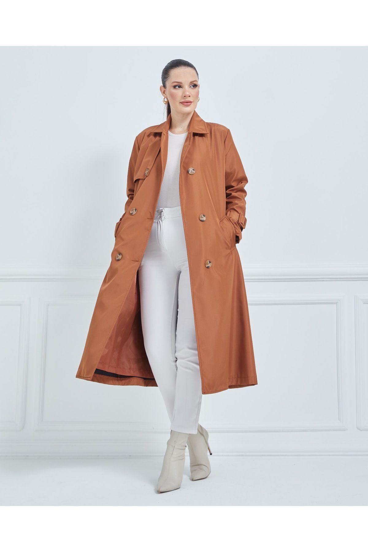 Lightweight trench coat 2025