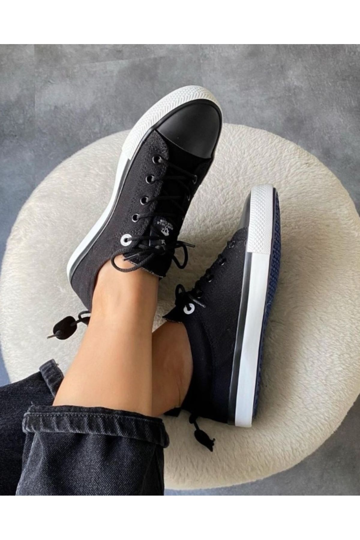 Mdem converse clearance