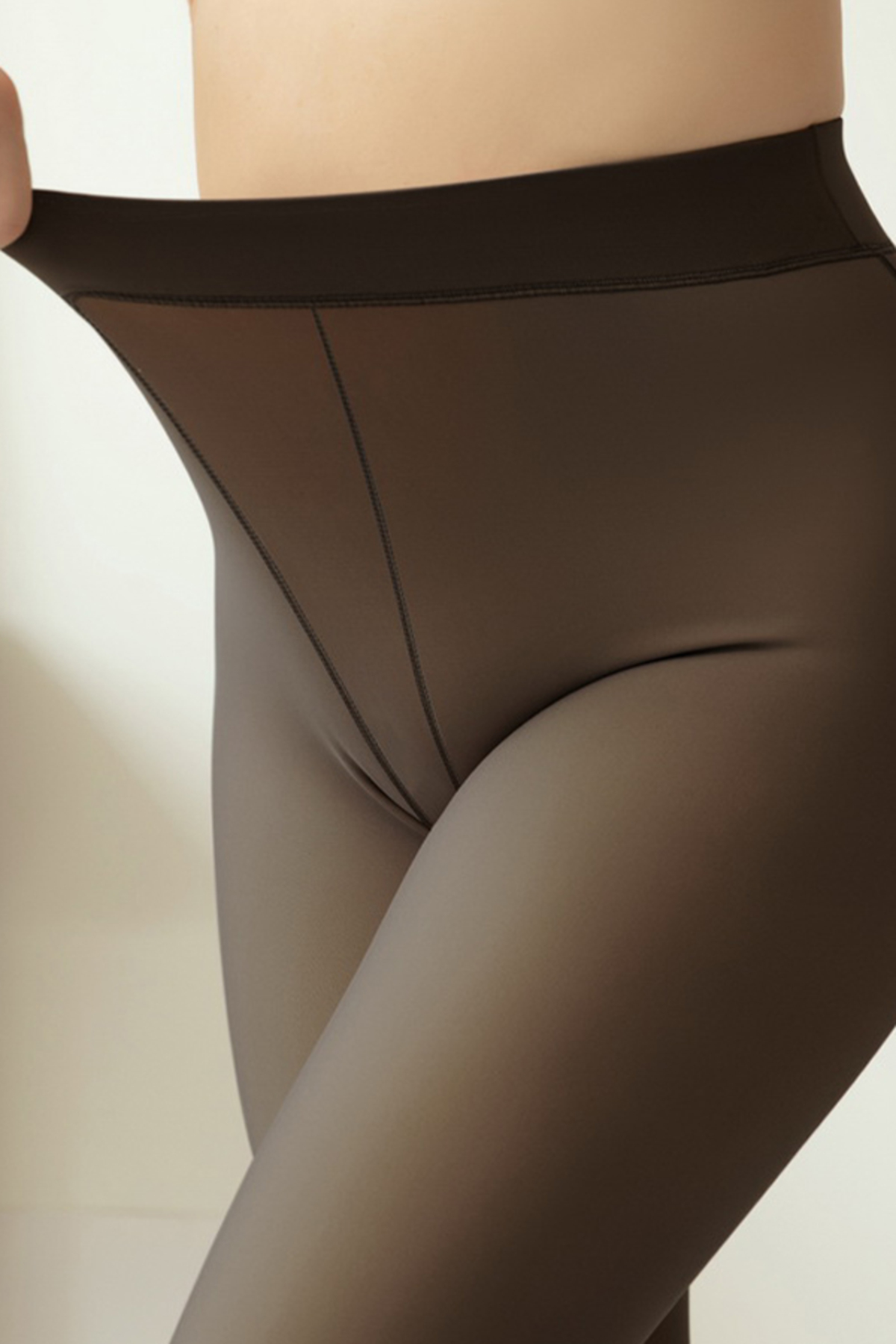 Genel Markalar  Büyük Beden Sıcacık Tutan İçi Peluş İnce Ten Görünümlü Peluş Külotlu Çorap Videolu - Görsel 3