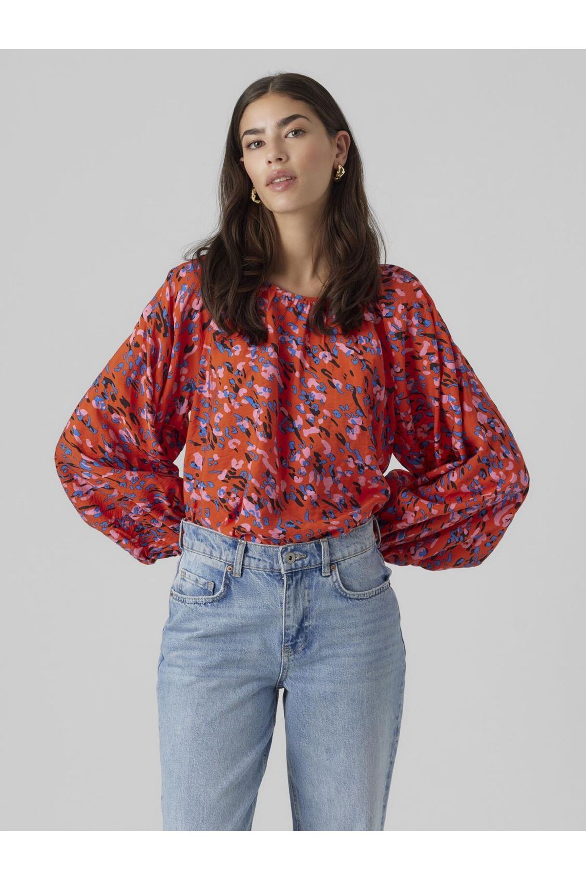 complete the look image