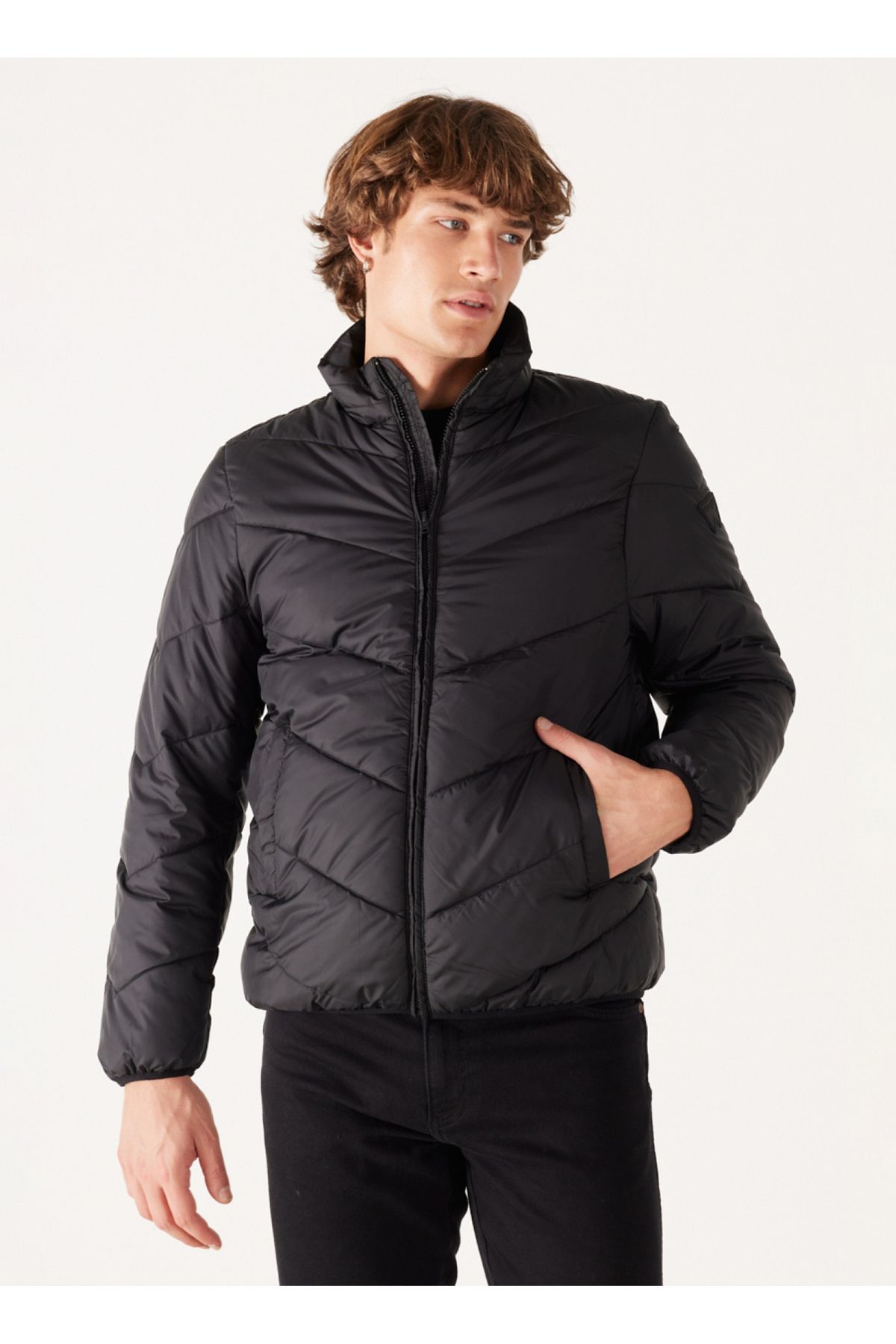کت مشکی مردانه سیاه W40YWA100 ژاکت پف Wrangler