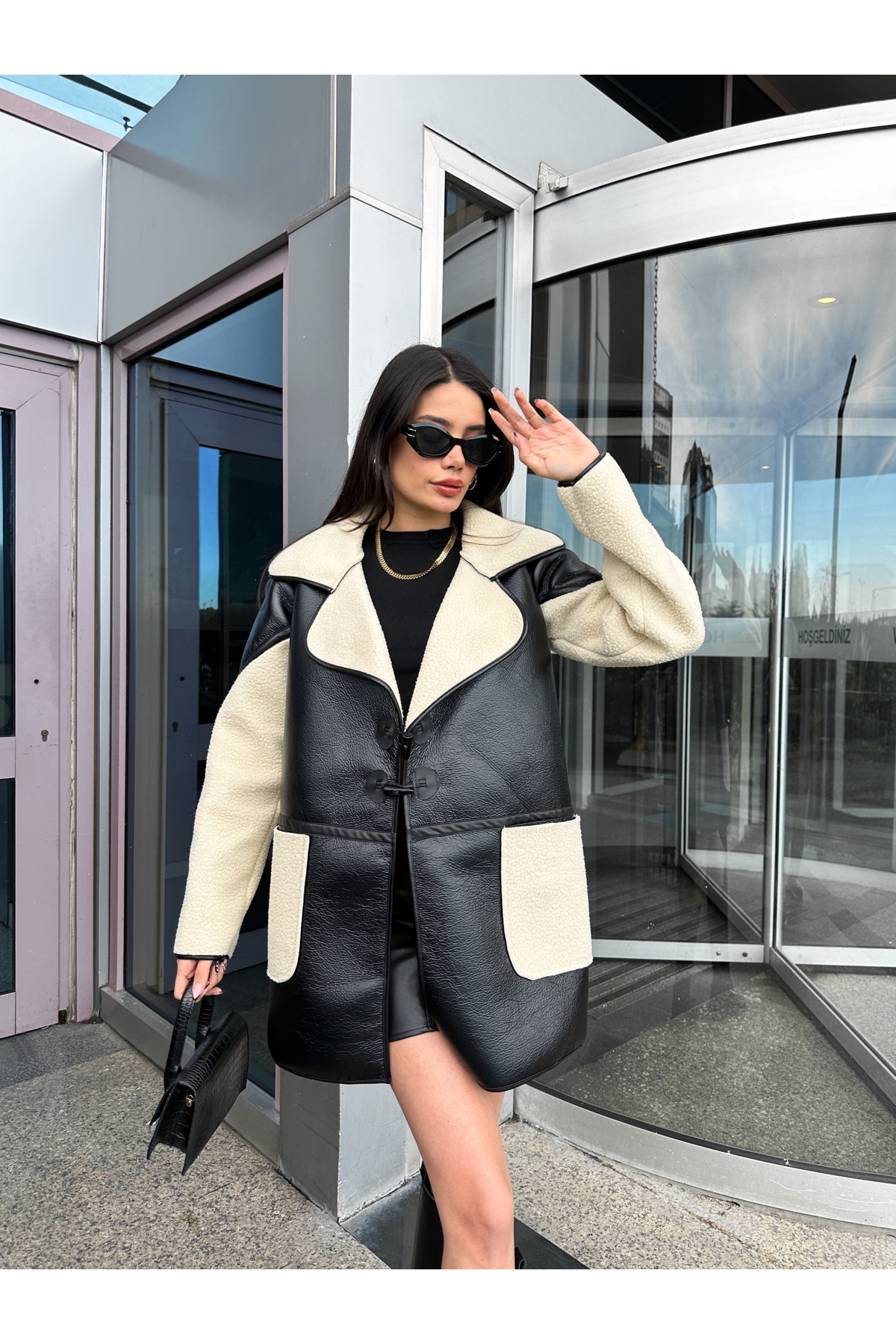 Black Detail Slim Coat