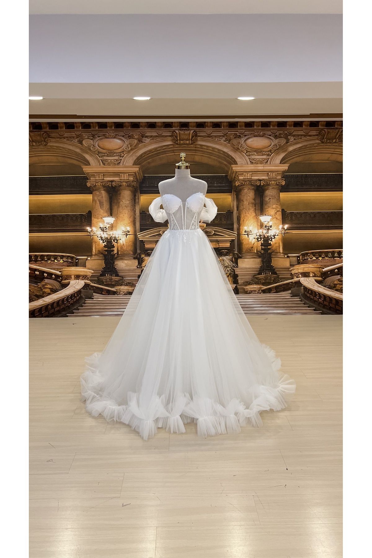 https://cdn.dsmcdn.com/ty1045/product/media/images/prod/SPM/PIM/20231115/19/ad7b4b61-b165-372c-84c5-4a2988463db0/1_org_zoom.jpg