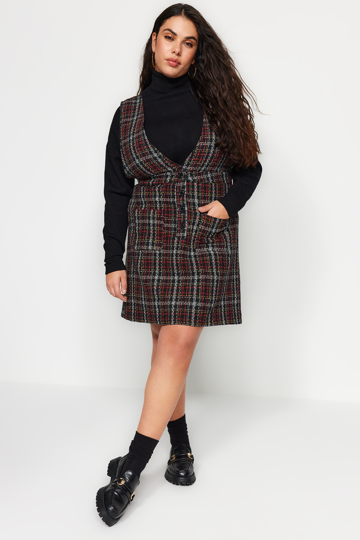 Trendyol Curve Czarna szenilowa sukienka z kamizelką TBBSS22EL00040