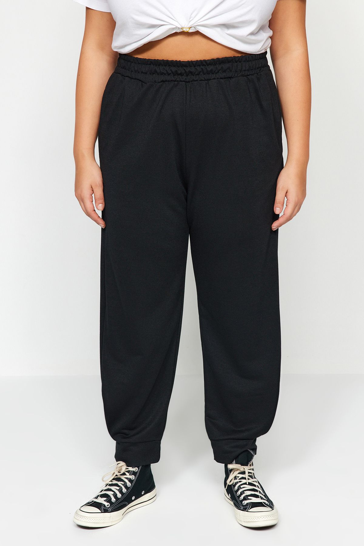 Black joggers size 2025 4