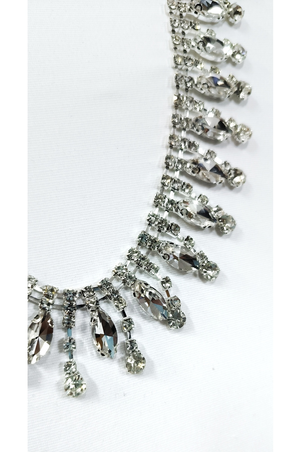 SPECIAL CRYSTAL DROP STONE FRINGE STRIP