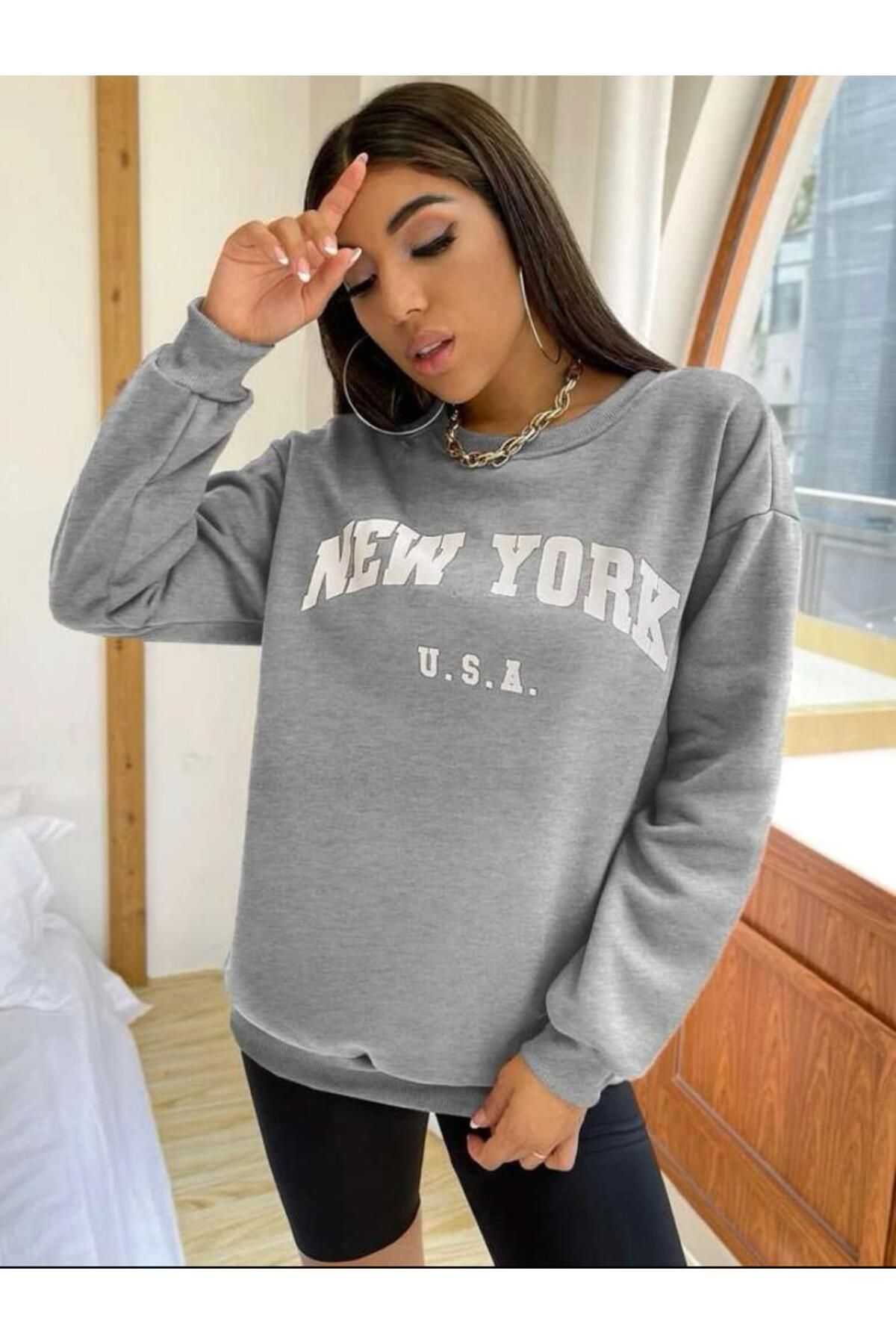 Selena crewneck top
