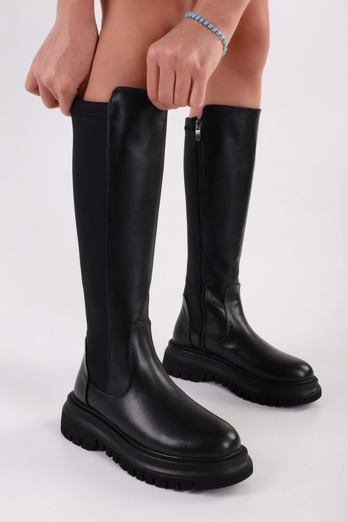 Shoeberry-Kreideschwarze Damenstiefel mit dicker Sohle 3