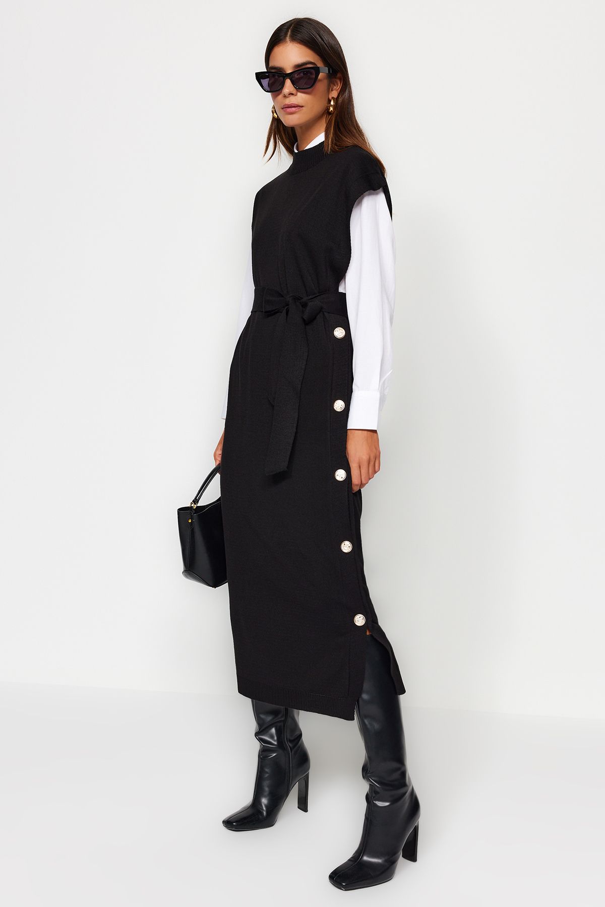 Trendyol Modest-Rochie pulover cu tricotaje detaliate cu nasturi negre TCTAW24UV00038 3
