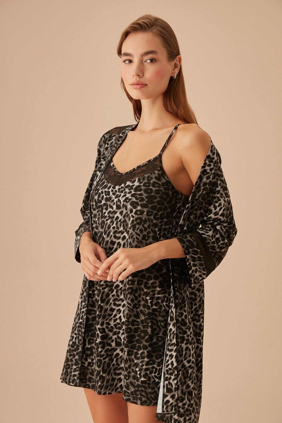 Suwen Splendid Nightgown Trendyol