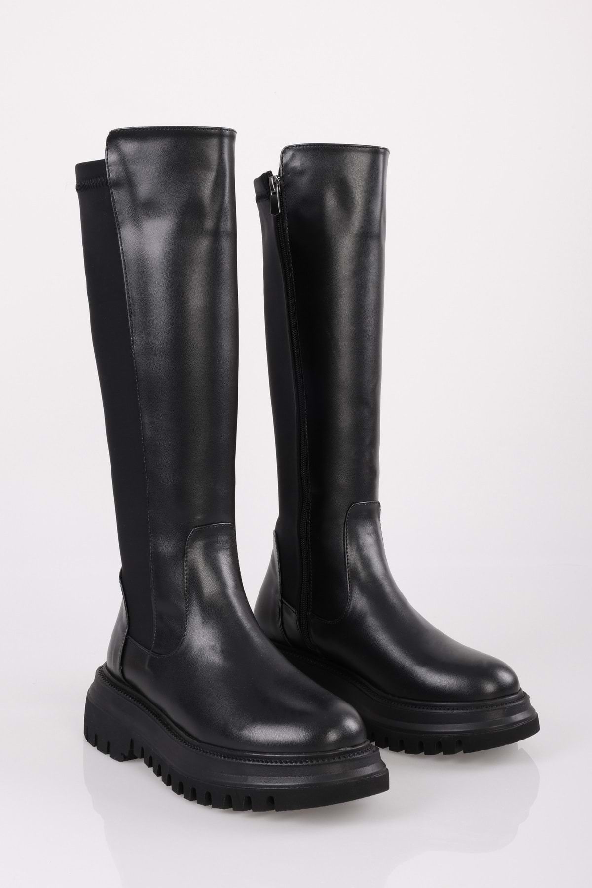 Shoeberry-Kreideschwarze Damenstiefel mit dicker Sohle 4