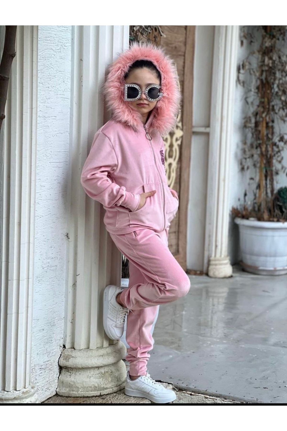 Baby pink velvet tracksuit 2025