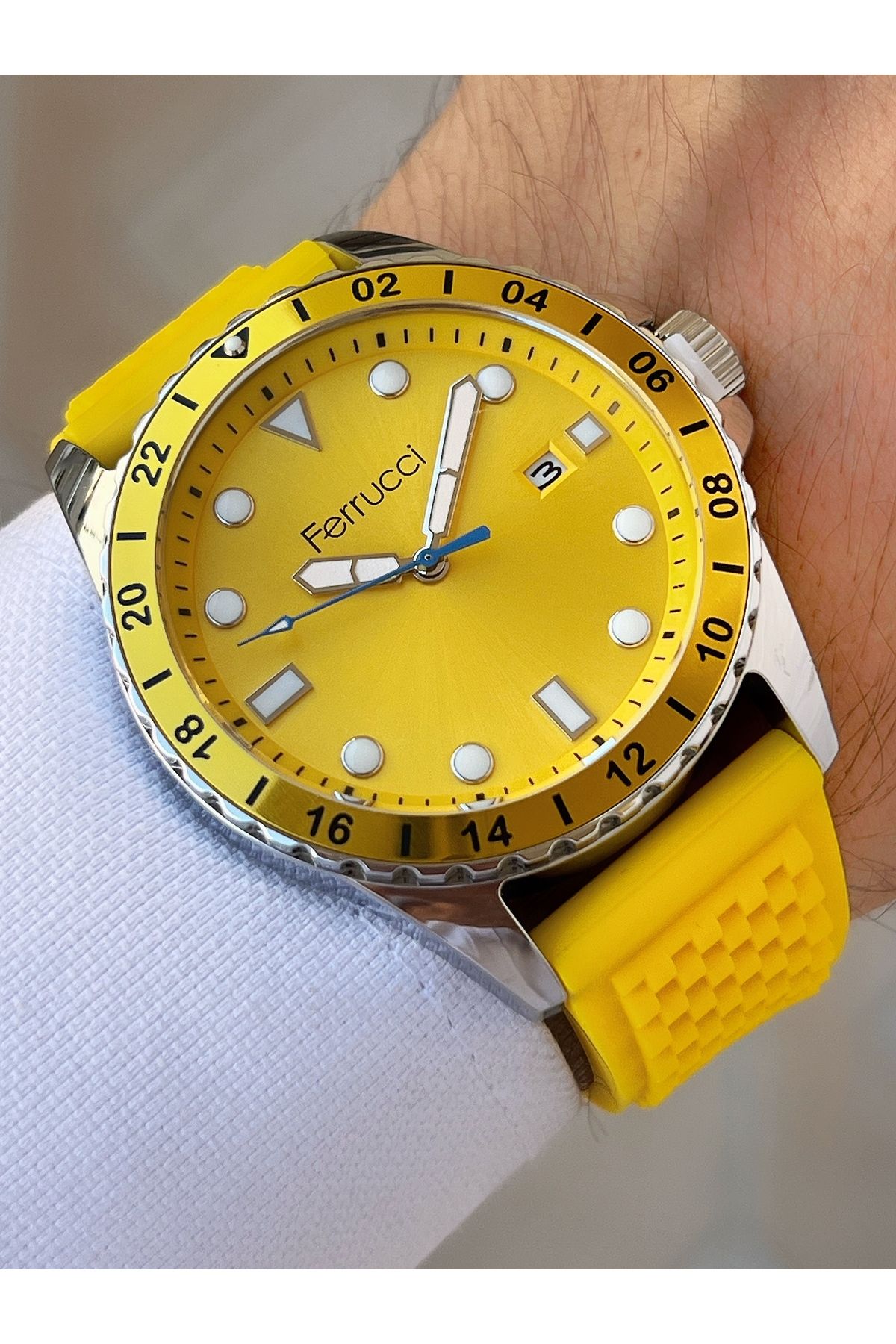 Yellow face 2024 dive watch