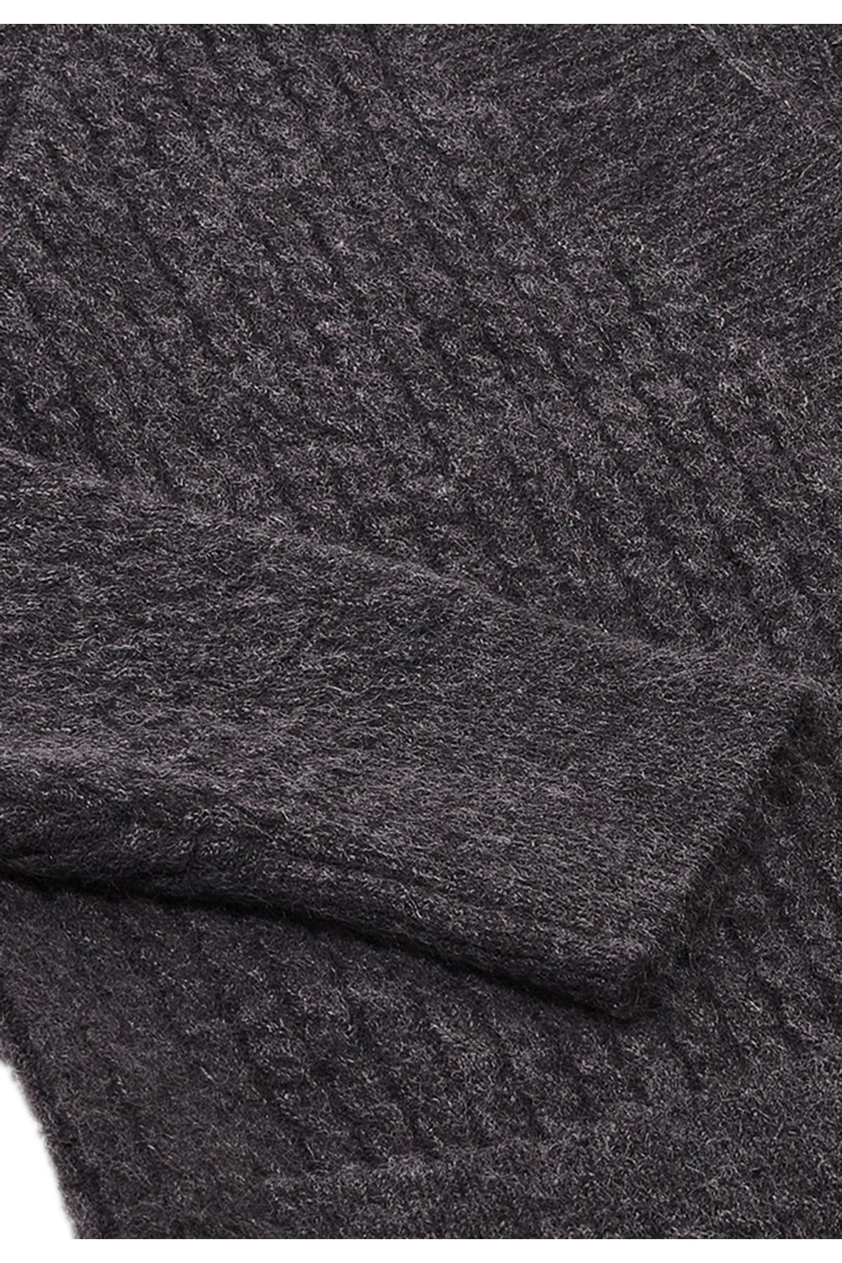 RISA-Cardigan 1