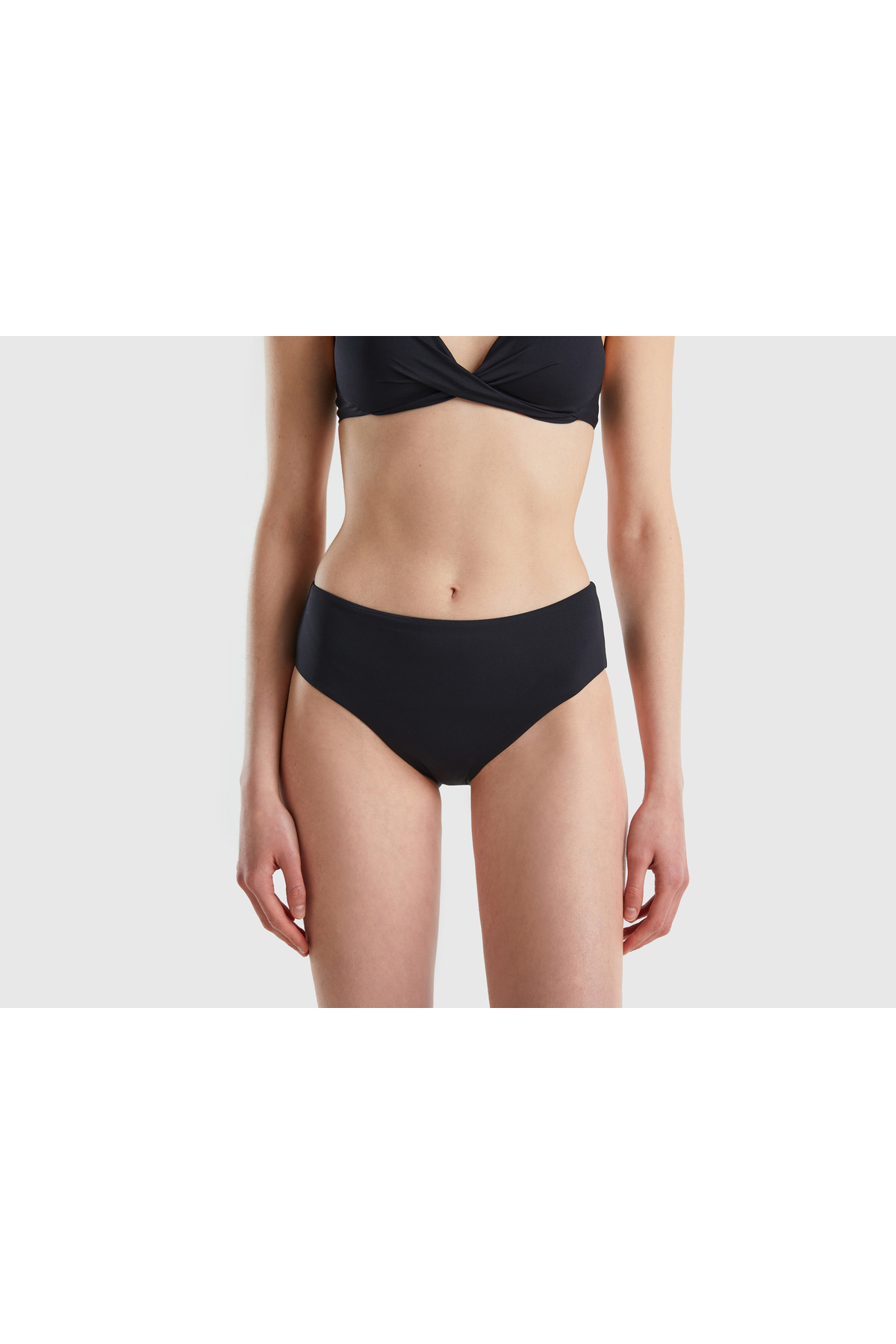 United Colors of Benetton Kadın Siyah Yanı Geniş Mayo Bikini Alt