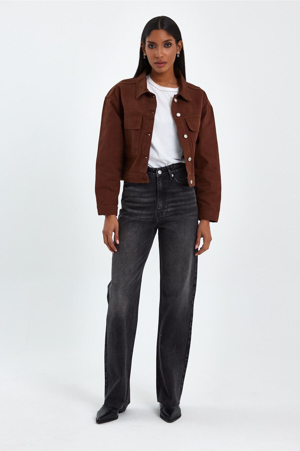 BOSHETTI  Kadın Koyu Kahve Oversize Crop Denim Ceket - Görsel 4