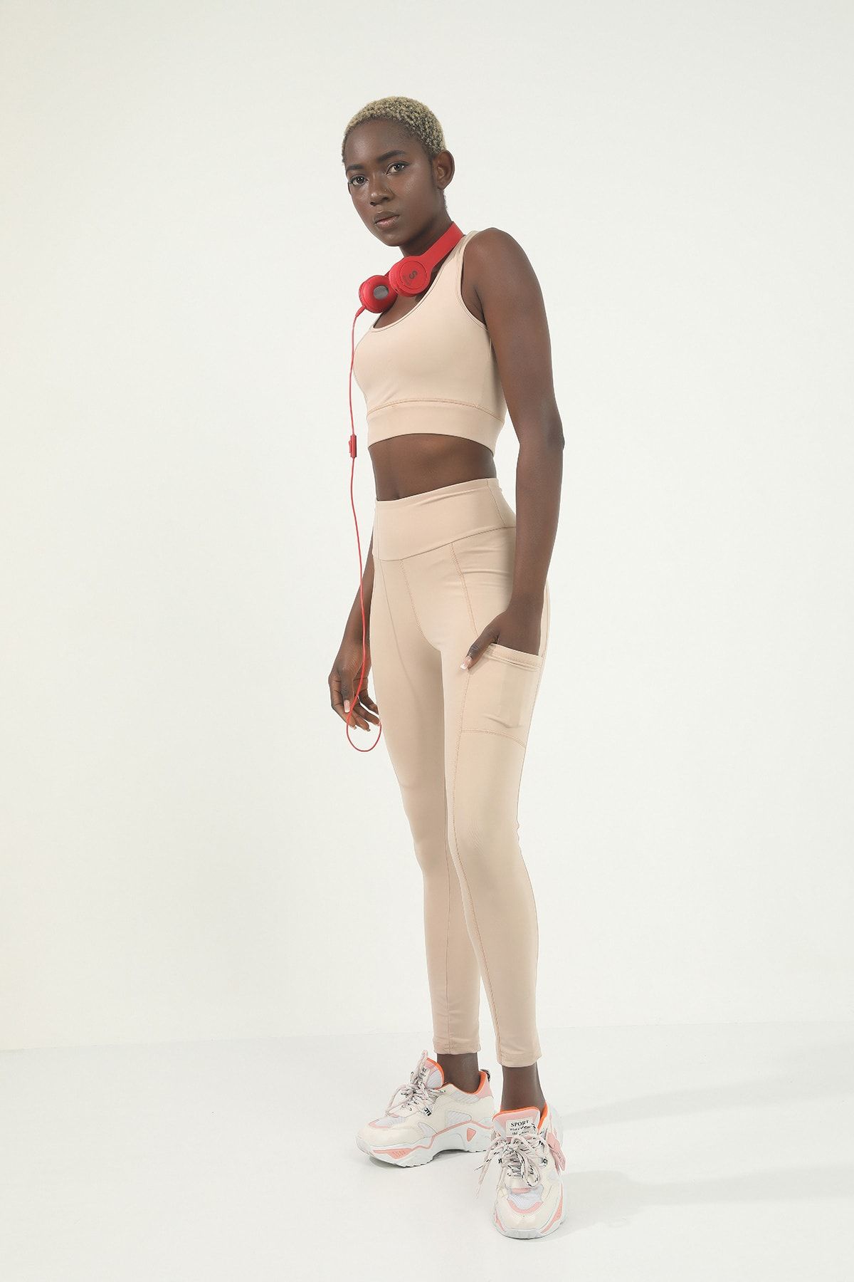 Beige gym leggings outlet