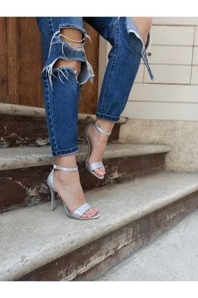 Kadın Gümüş Saten Ince Topuk Tek Bant Topuklu Ayakkabı DS-DEFNE
