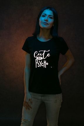 Karanlıkta Parlayan Reflektörlü T-shirt - Cute But Psycho TS01-BL-01-003