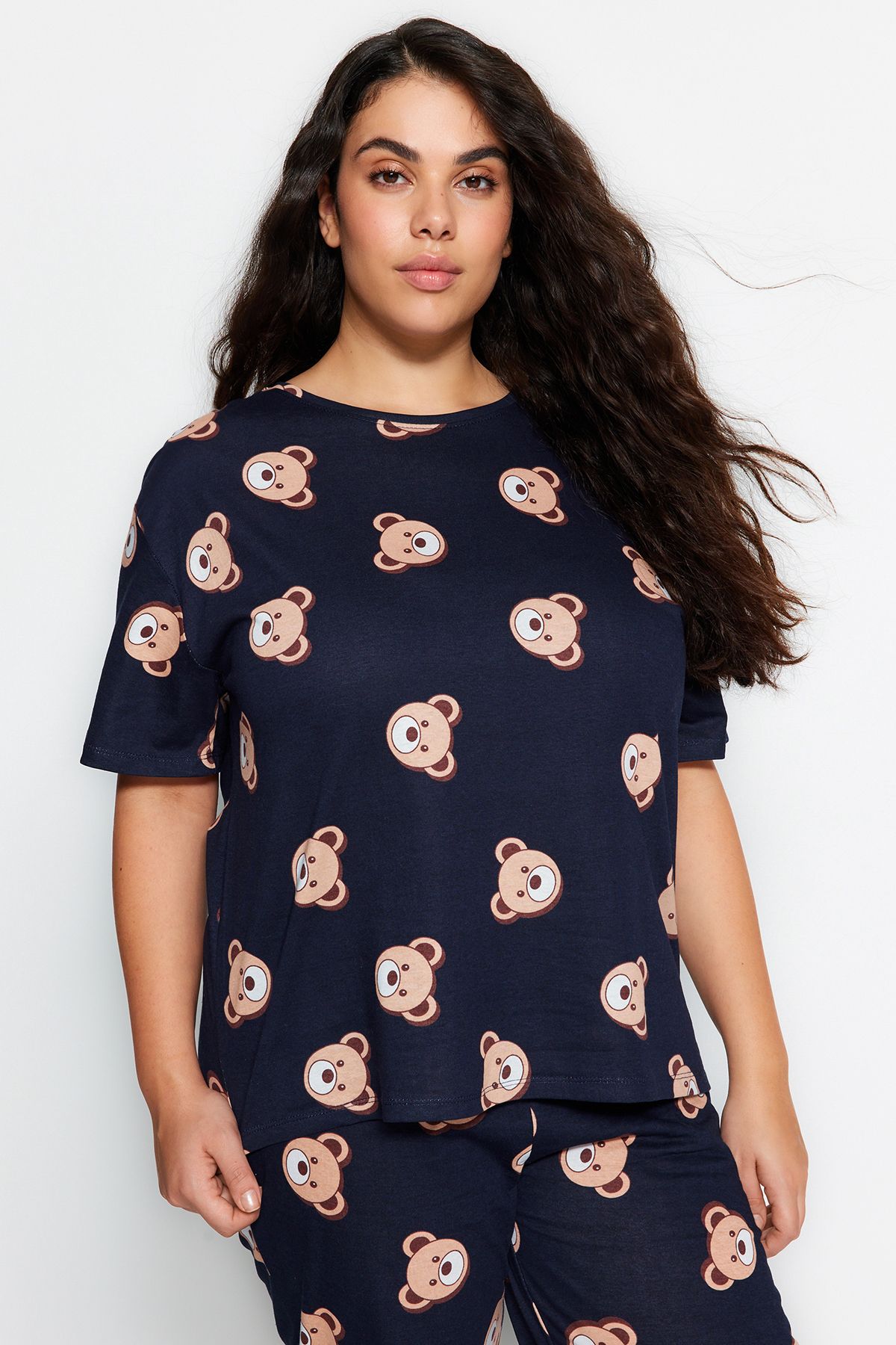 Trendyol Curve-Marineblaues Pyjama-Set aus Strick mit Teddybär-Muster TBBAW23AI00039 3