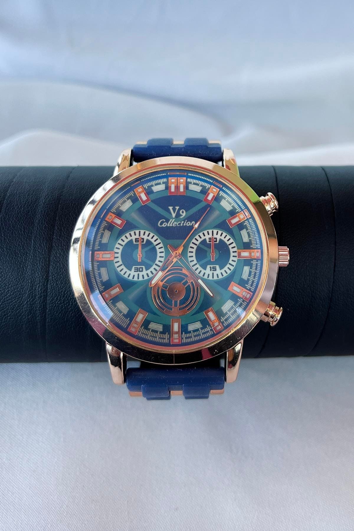 V9 collection sales watch blue