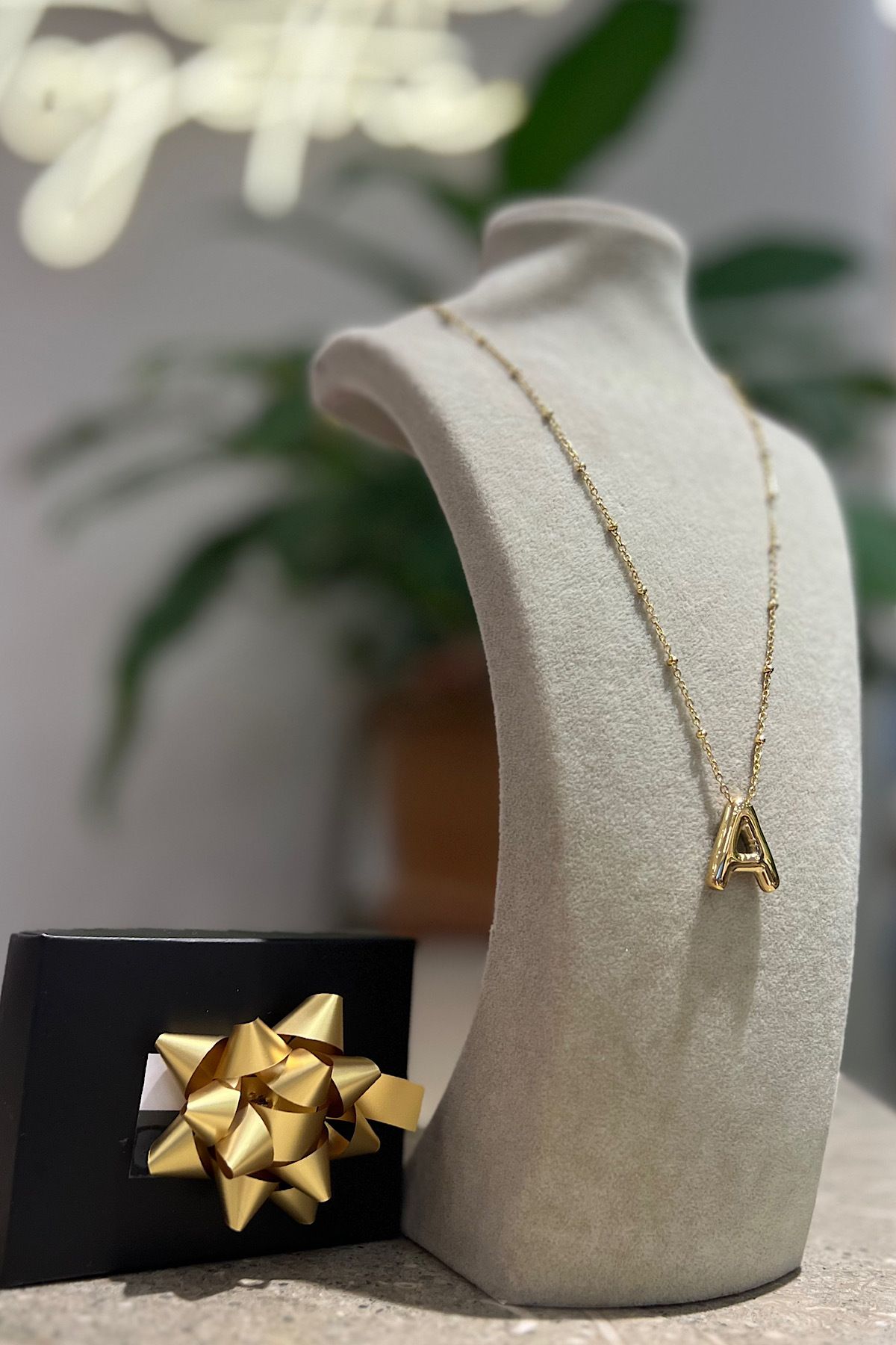 Louis vuitton deals alphabet necklace