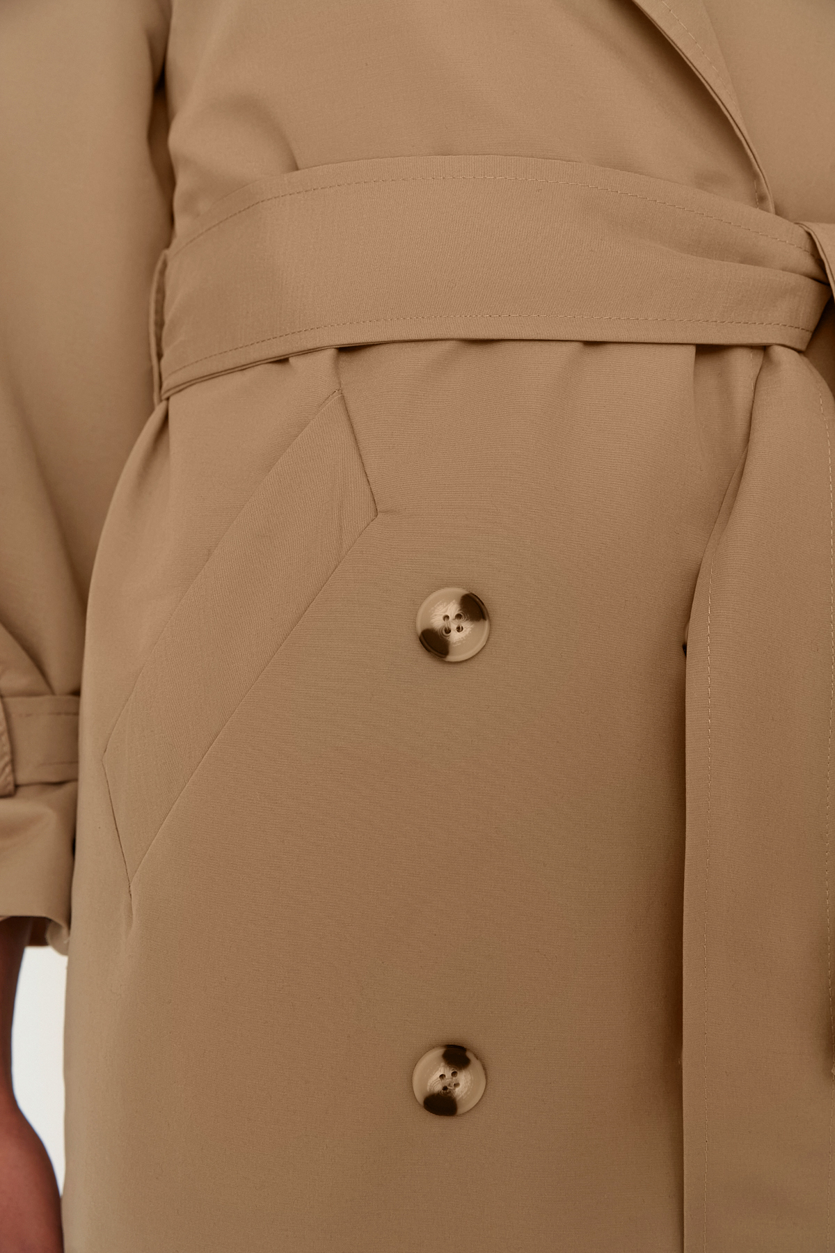 Trendyol Collection Wodoodporny długi płaszcz z norek z paskiem i wiatrówką Twoss21Tr0005