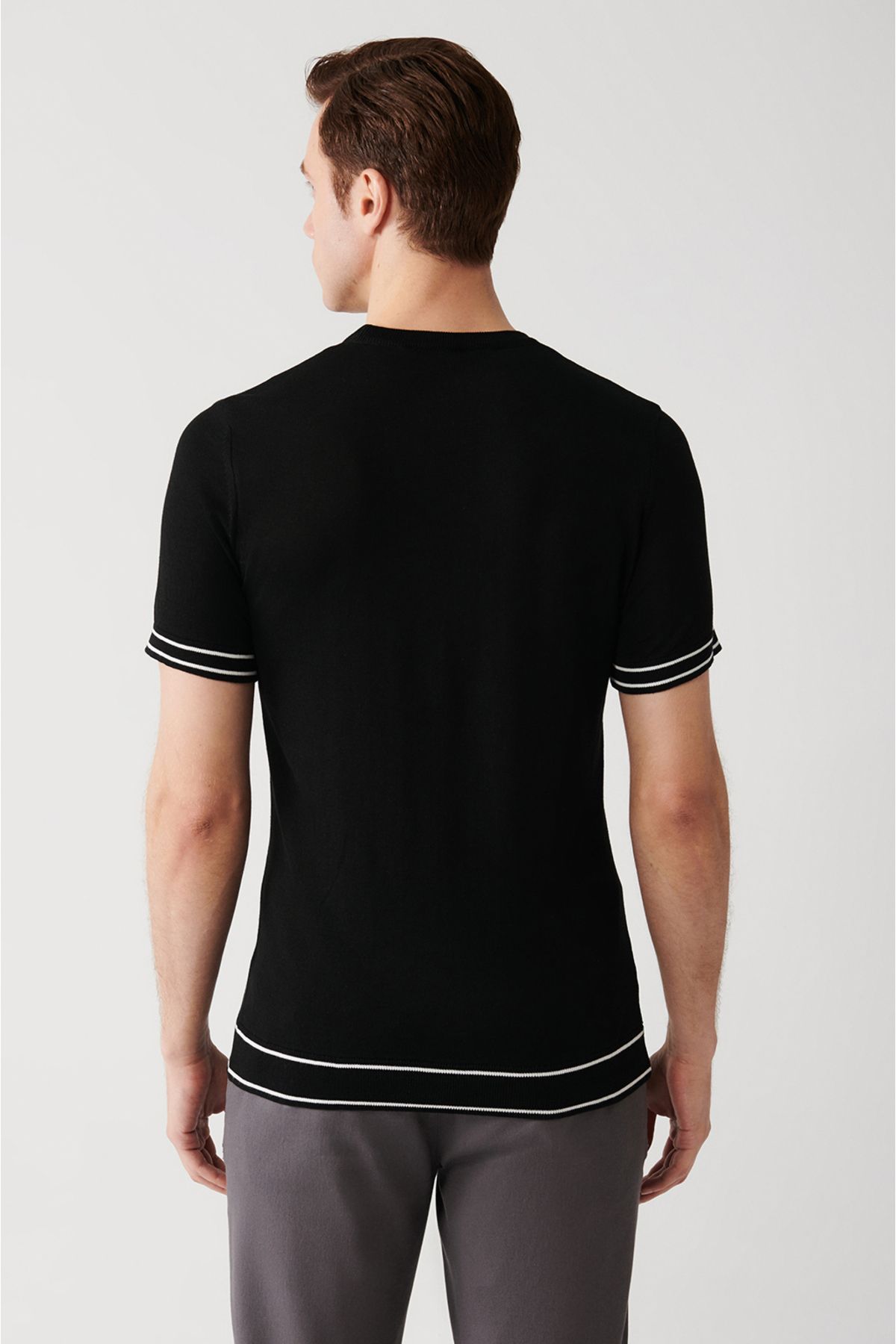 Avva تی شرت بافتنی برش معمولی مردانه با دسته نرم یقه مشکی A31Y5107