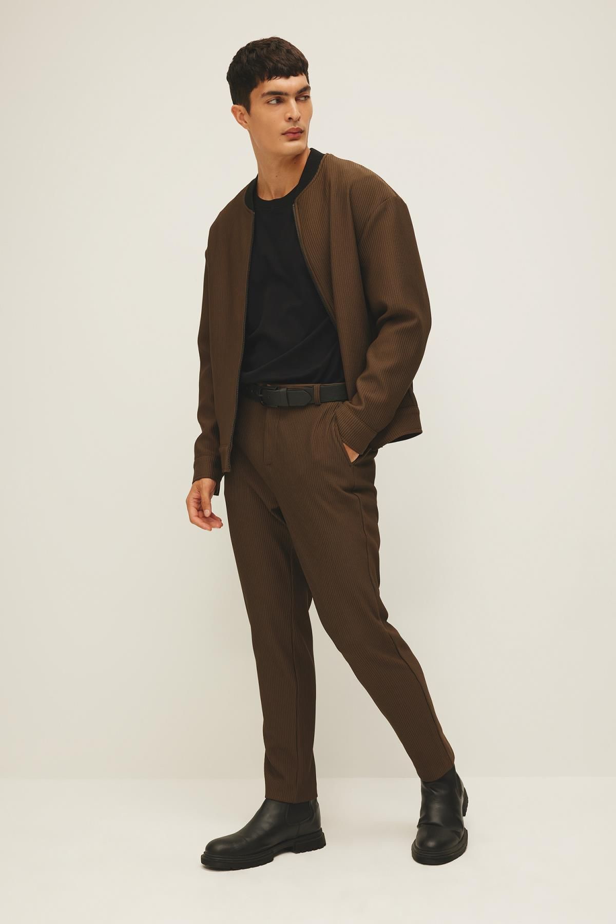 complete the look image