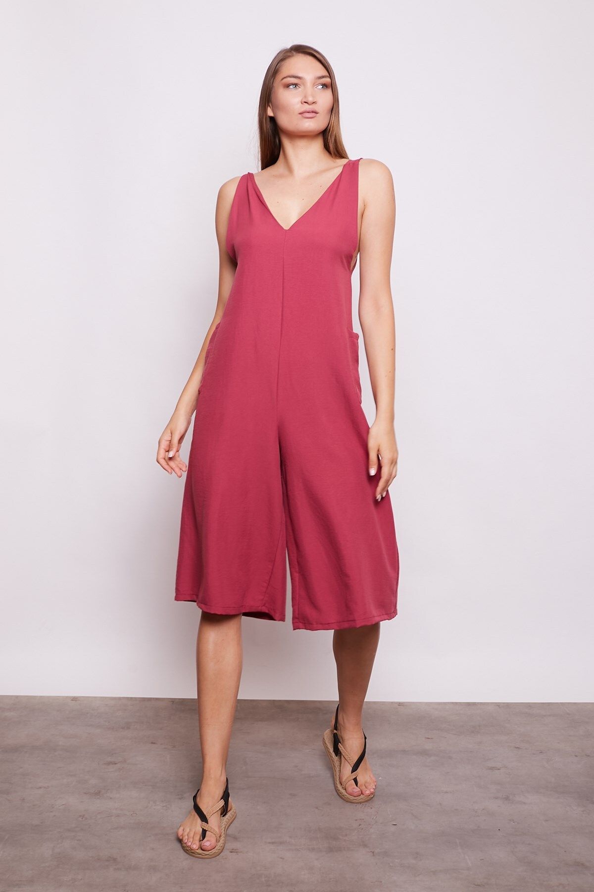 Tie up shoulder jumpsuit 2025