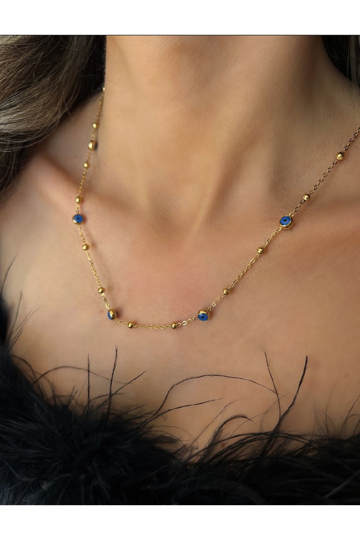 Necklace importers store
