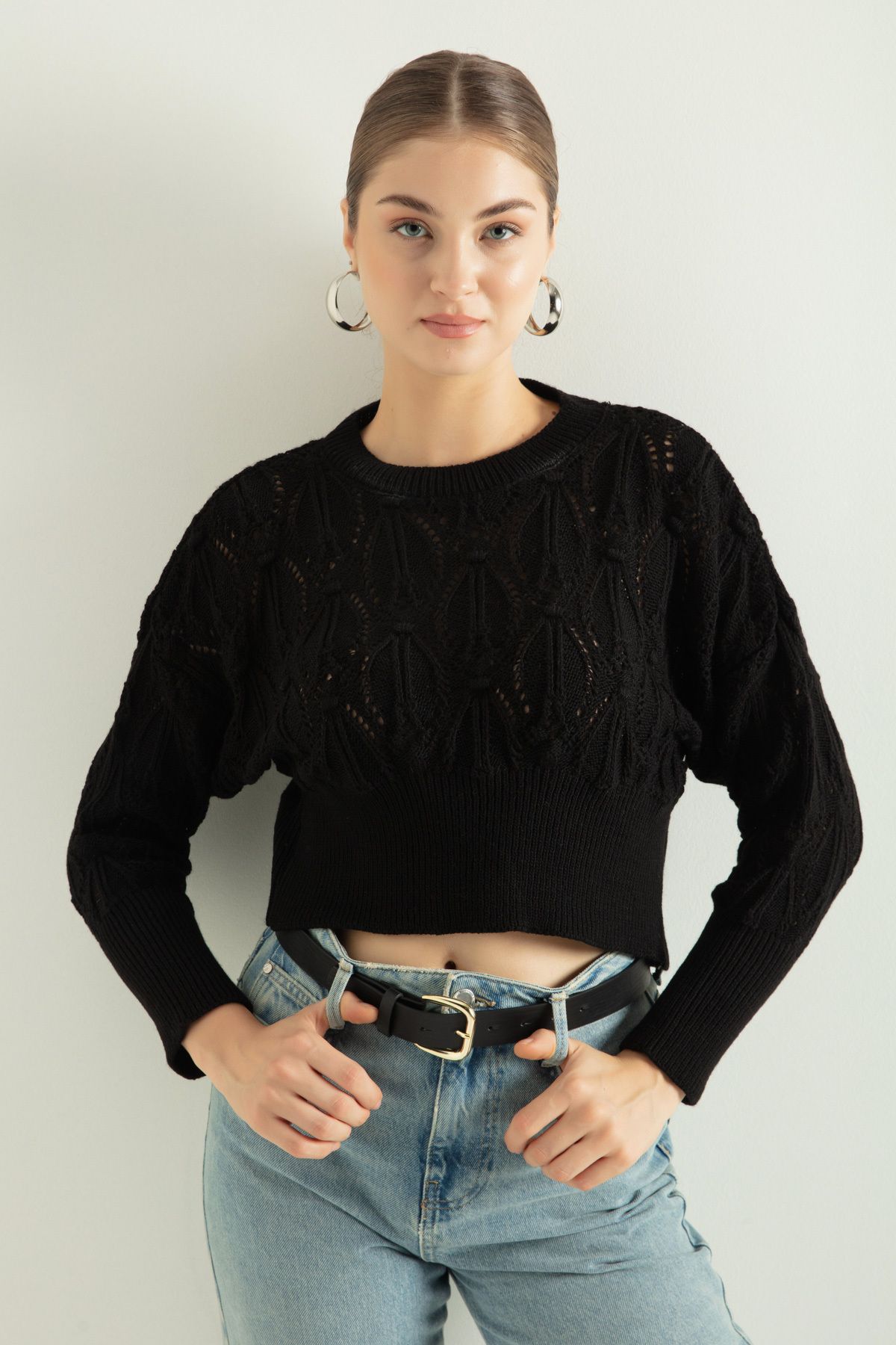 Black crop 2025 knit jumper