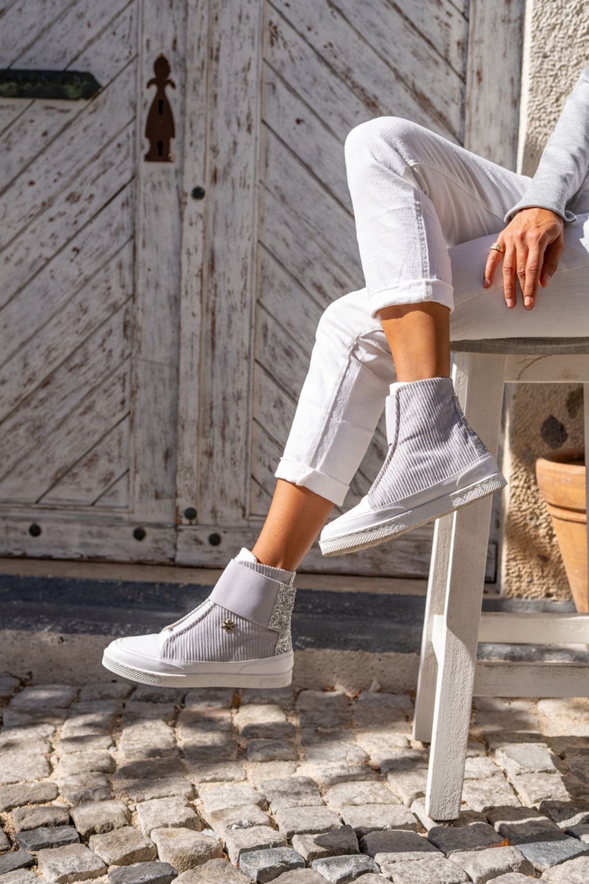 Vici wedge sneaker discount