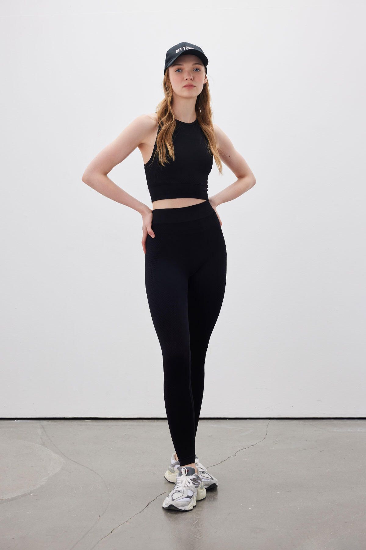 Manuka yoga pants hotsell