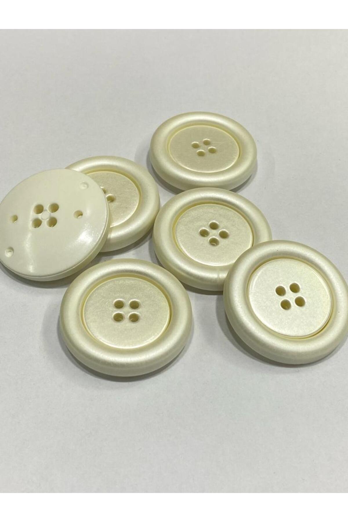 Button / Cream Pearl Painted / Set of 6 / 3.5 cm