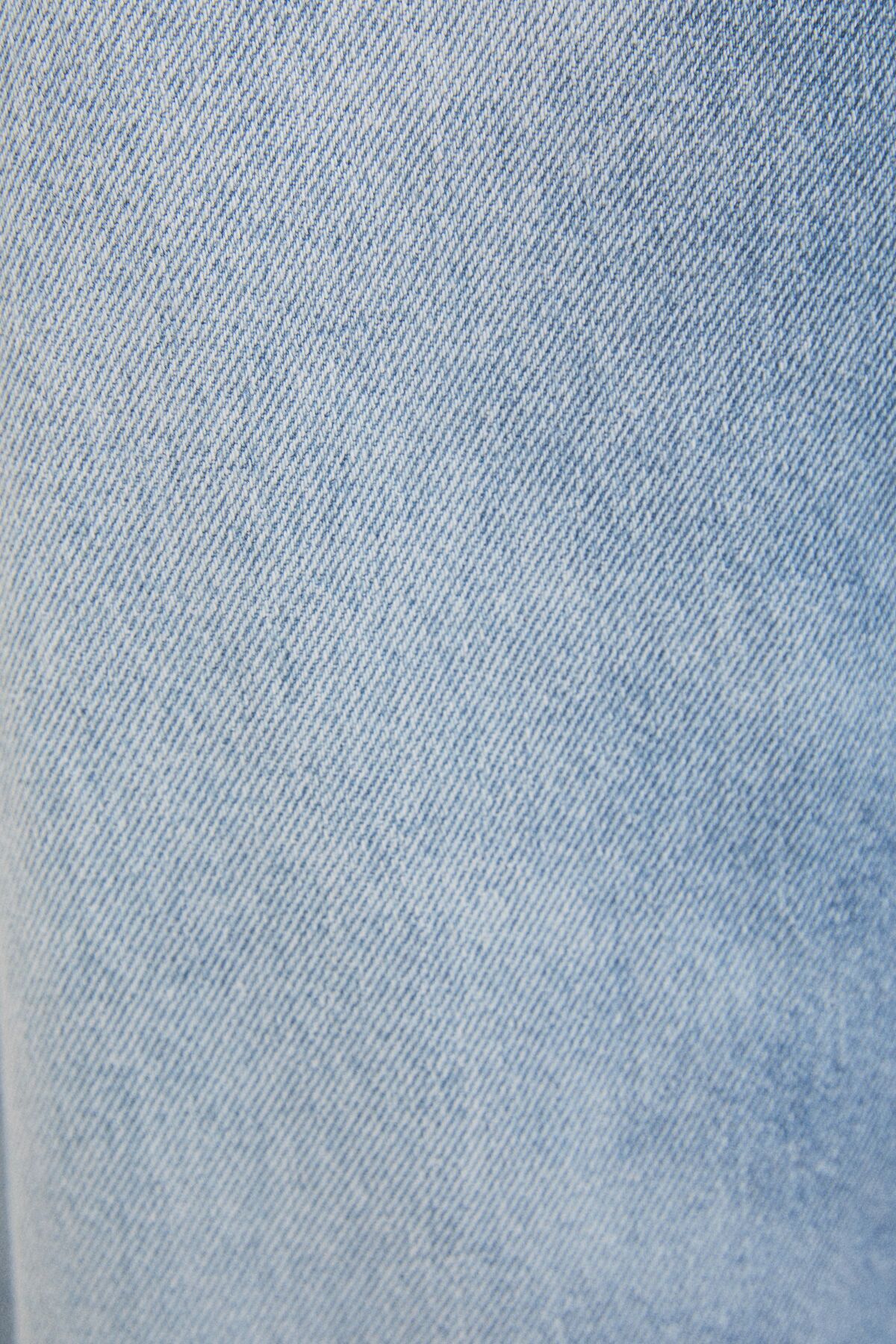 Bershka شلوار جین مناسب اسکیت باز جلوه محو شده