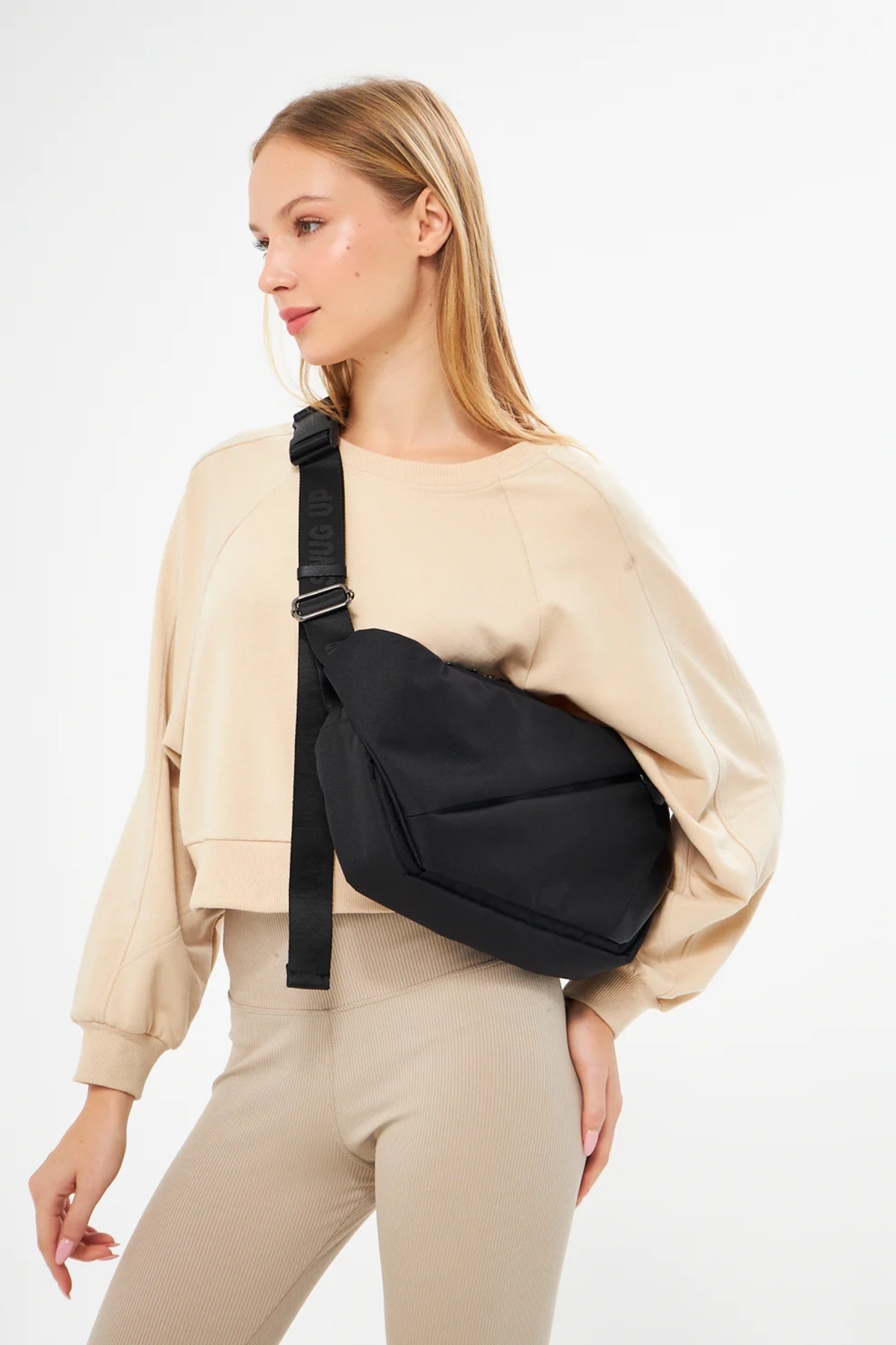 Snug Up Sweeping Crossbody V2 Çapraz ve Omuz Çantası görsel 8