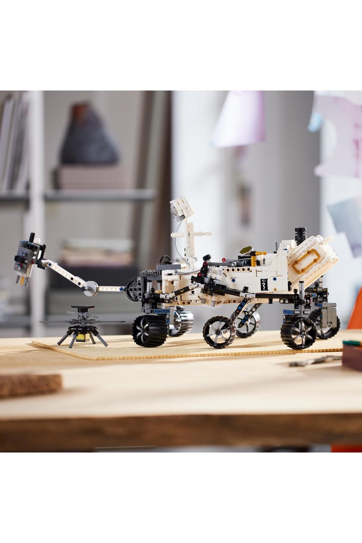 LEGO Technic 42158 NASA Mars Rover Perseverance 1132 Pieces