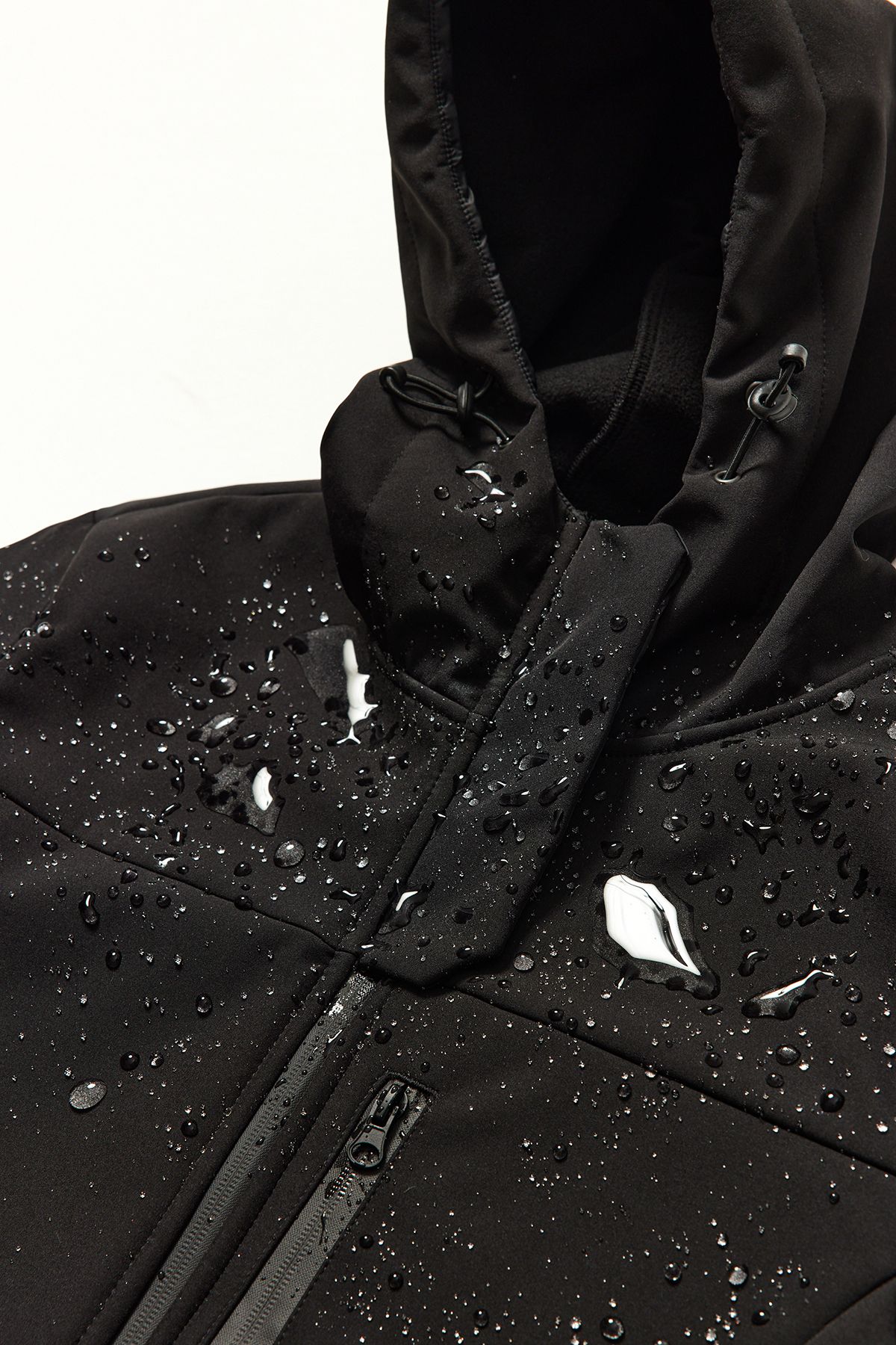 Trendyol Collection-Winter Essentials/Ski Collection Schwarzer wasserdichter Fleecemantel mit Kapuze TWOAW24MO00249 2